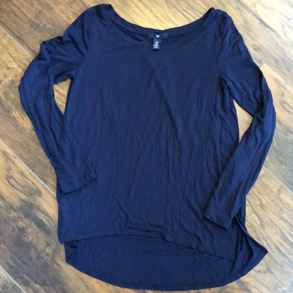 NWOT ☀️ Navy LS Tee by GAP ☀️